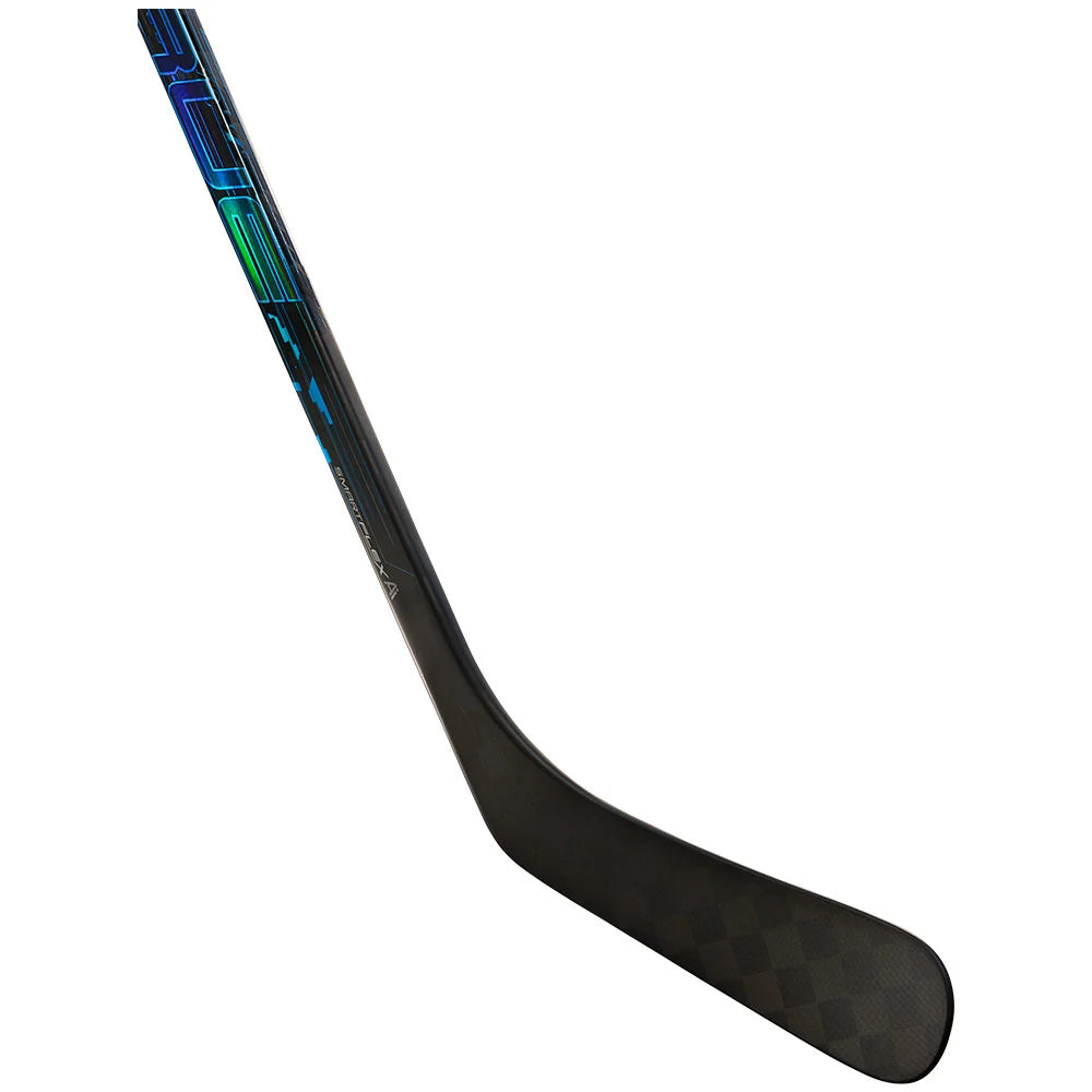 TRUE Catalyst Nitro player stick intermediate showcased with a sleek black design and SMARTFLEX AI technology.